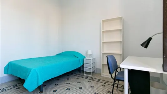 Rooms in Granada - photo 4