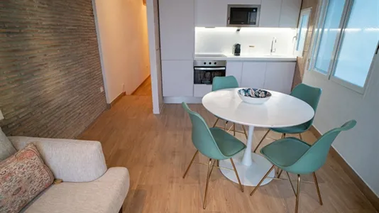 Apartments in Valencia Ciutat Vella - photo 3