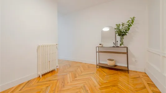 Rooms in Madrid Retiro - photo 10