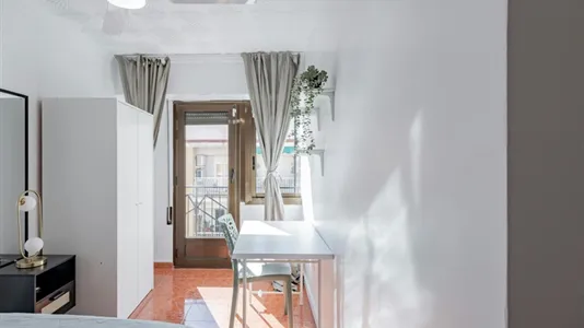 Rooms in Benimamet - photo 7