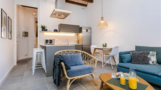 Apartments in Barcelona Eixample - photo 4