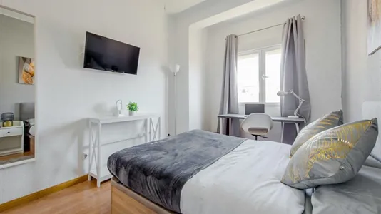 Rooms in Madrid Chamberí - photo 3