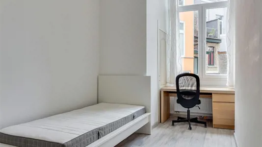 Rooms in Brussels Schaarbeek - photo 3