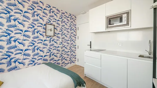 Rooms in Málaga - photo 4