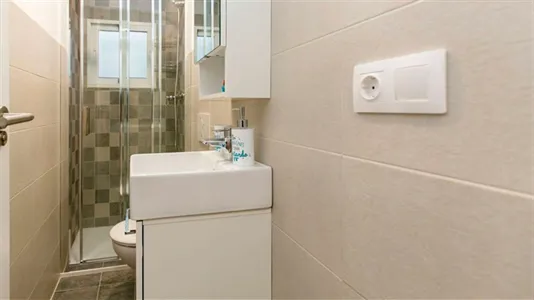 Rooms in Granada - photo 7