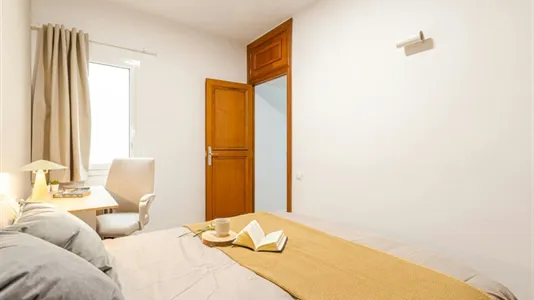 Rooms in Barcelona Eixample - photo 6