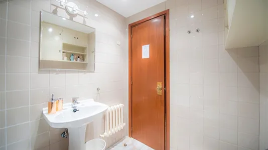 Rooms in Bilbao - photo 5