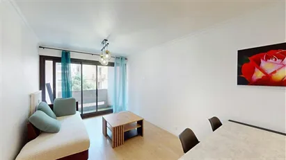 Room for rent in Saint-Julien-en-Genevois, Auvergne-Rhône-Alpes