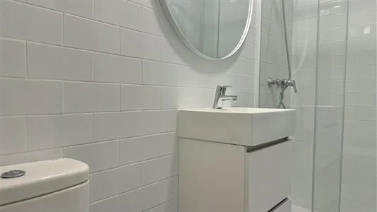 Rooms in Madrid San Blas - photo 2