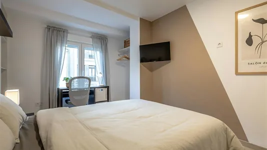 Rooms in Valencia L'Eixample - photo 3