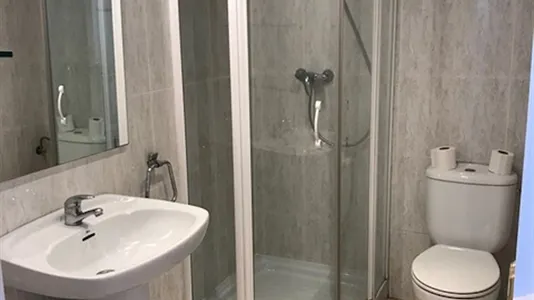 Rooms in Barcelona Eixample - photo 8