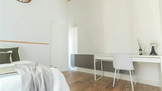 Rooms in Barcelona Ciutat Vella - photo 5