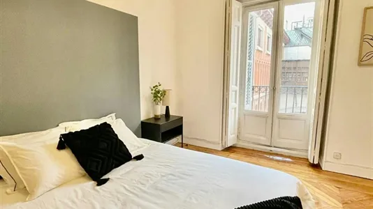 Rooms in Madrid Salamanca - photo 10