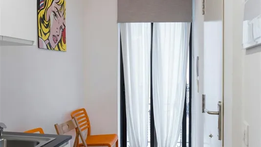Apartments in Valencia Ciutat Vella - photo 8