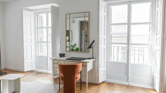 Apartments in Madrid Centro - photo 3