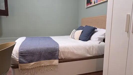 Rooms in Barcelona Eixample - photo 1