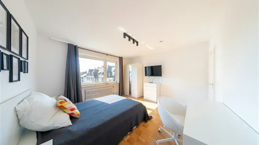 Rooms in Frankfurt Süd - photo 2