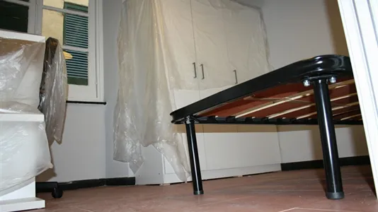 Rooms in Genoa - photo 1