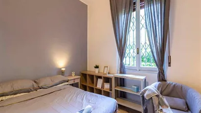 Room for rent in Milano Zona 6 - Barona, Lorenteggio, Milan