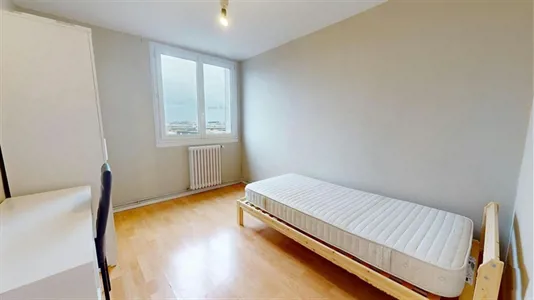 Rooms in Lyon - photo 2