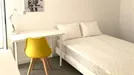 Room for rent, Lisbon (region), &lt;span class=&quot;blurred street&quot; onclick=&quot;ProcessAdRequest(12031977)&quot;&gt;&lt;span class=&quot;hint&quot;&gt;See streetname&lt;/span&gt;[xxxxxxxxxxxxx]&lt;/span&gt;