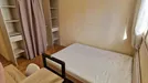 Room for rent, Tours, Centre-Val de Loire, &lt;span class=&quot;blurred street&quot; onclick=&quot;ProcessAdRequest(9548602)&quot;&gt;&lt;span class=&quot;hint&quot;&gt;See streetname&lt;/span&gt;[xxxxxxxxxxxxx]&lt;/span&gt;