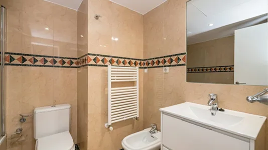 Rooms in Madrid Chamartín - photo 5