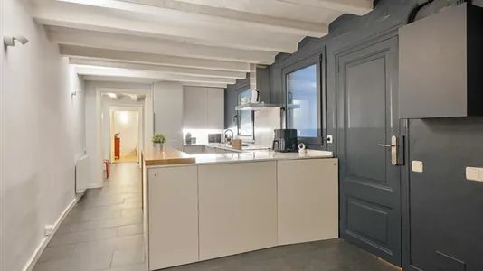 Apartments in Barcelona Ciutat Vella - photo 5