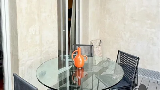 Apartments in Barcelona Ciutat Vella - photo 4