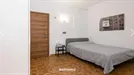 Room for rent, Valencia Extramurs, Valencia (region), &lt;span class=&quot;blurred street&quot; onclick=&quot;ProcessAdRequest(9663238)&quot;&gt;&lt;span class=&quot;hint&quot;&gt;See streetname&lt;/span&gt;[xxxxxxxxxxxxx]&lt;/span&gt;