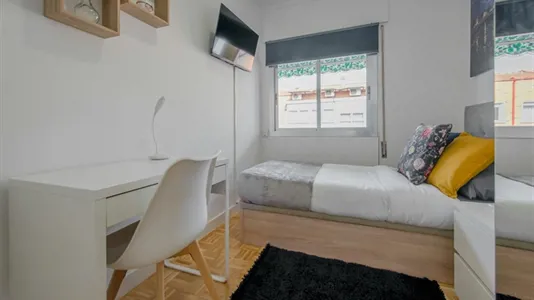 Rooms in Madrid Chamartín - photo 2