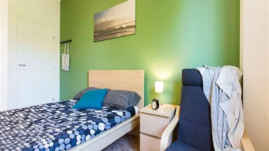 Rooms in Milano Zona 8 - Fiera, Gallaratese, Quarto Oggiaro - photo 2