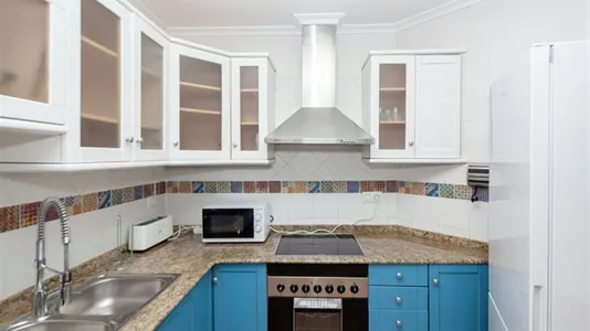 Rooms in Valencia Extramurs - photo 7