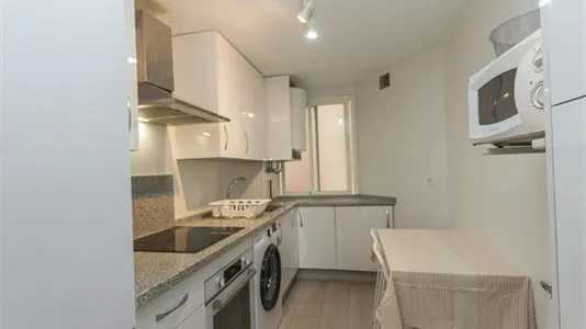 Rooms in Málaga - photo 4