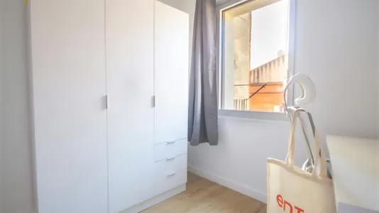 Rooms in Barcelona Sants-Montjuïc - photo 6