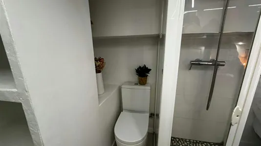 Rooms in Madrid Centro - photo 9