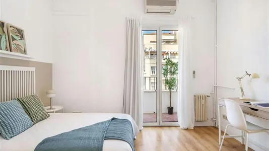 Rooms in Madrid Retiro - photo 6