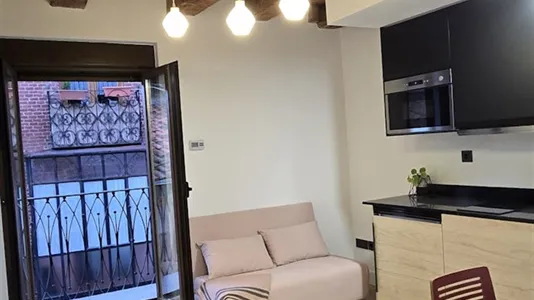 Apartments in León - photo 8