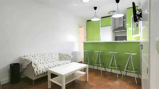 Rooms in Madrid Retiro - photo 10
