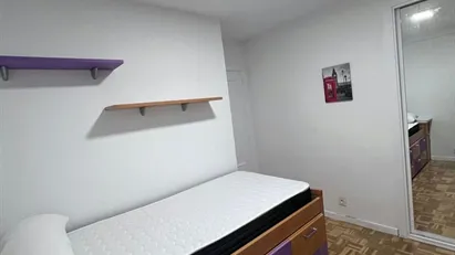 Room for rent in Madrid Fuencarral-El Pardo, Madrid