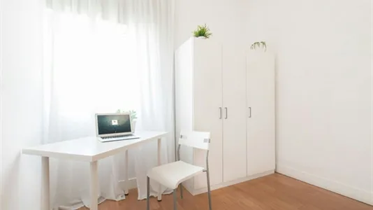 Rooms in Madrid Centro - photo 6