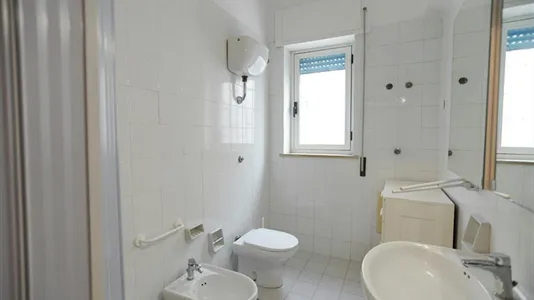 Rooms in Pozzuoli - photo 10