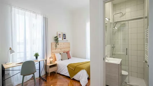 Rooms in Madrid Chamberí - photo 2
