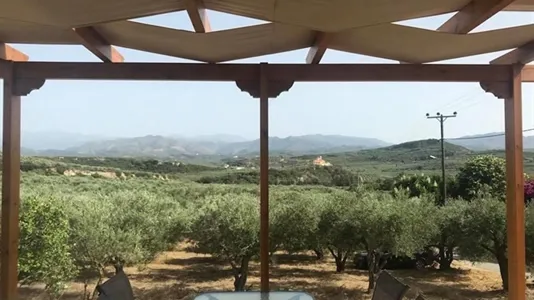 Houses in Chania - photo 4