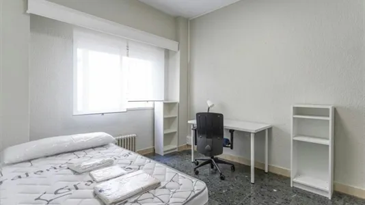 Rooms in Valencia Ciutat Vella - photo 7