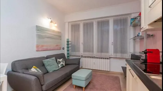 Houses in Milano Zona 5 - Vigentino, Chiaravalle, Gratosoglio - photo 1