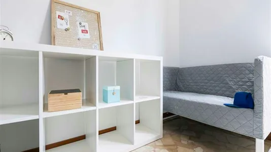 Rooms in Milano Zona 8 - Fiera, Gallaratese, Quarto Oggiaro - photo 7
