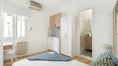 Room for rent in Madrid Retiro, Madrid