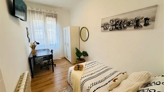Rooms in Zaragoza - photo 1