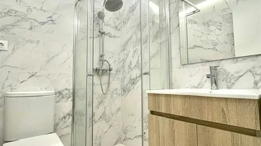 Rooms in Madrid Tetuán - photo 9